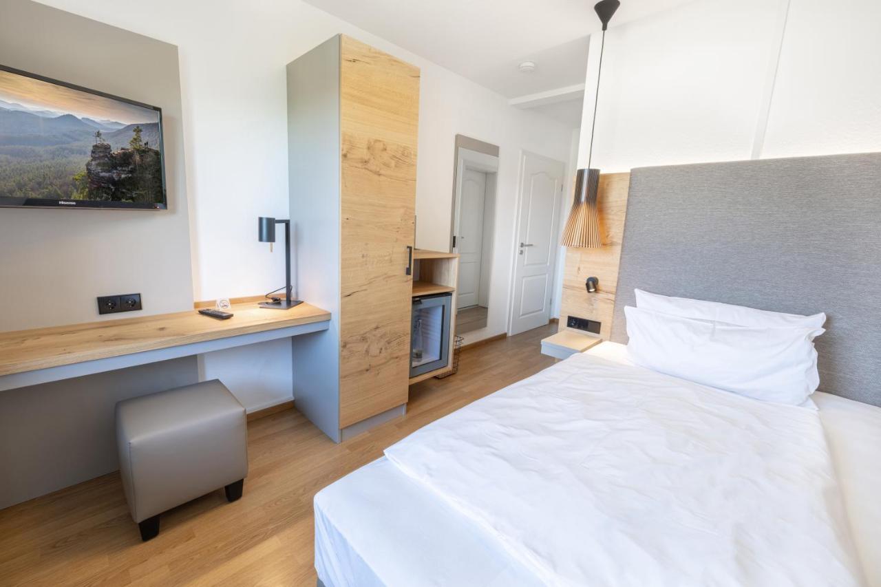 Wanderers Neubau Bed & Breakfast Birkweiler Dış mekan fotoğraf